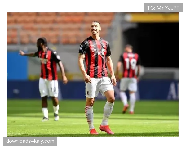 特写:生涯最后一季,夸利亚雷拉在主场打入标志性远射 特写:生涯最后一季,夸利亚雷拉在主场打入标志性远射