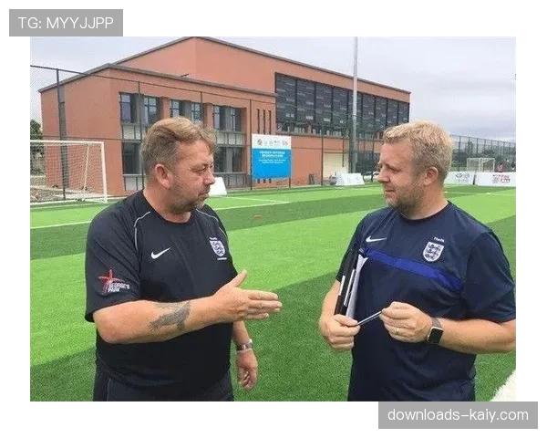 英超与英足总联合推出教练员线上课程，重点培训青少年心理辅导